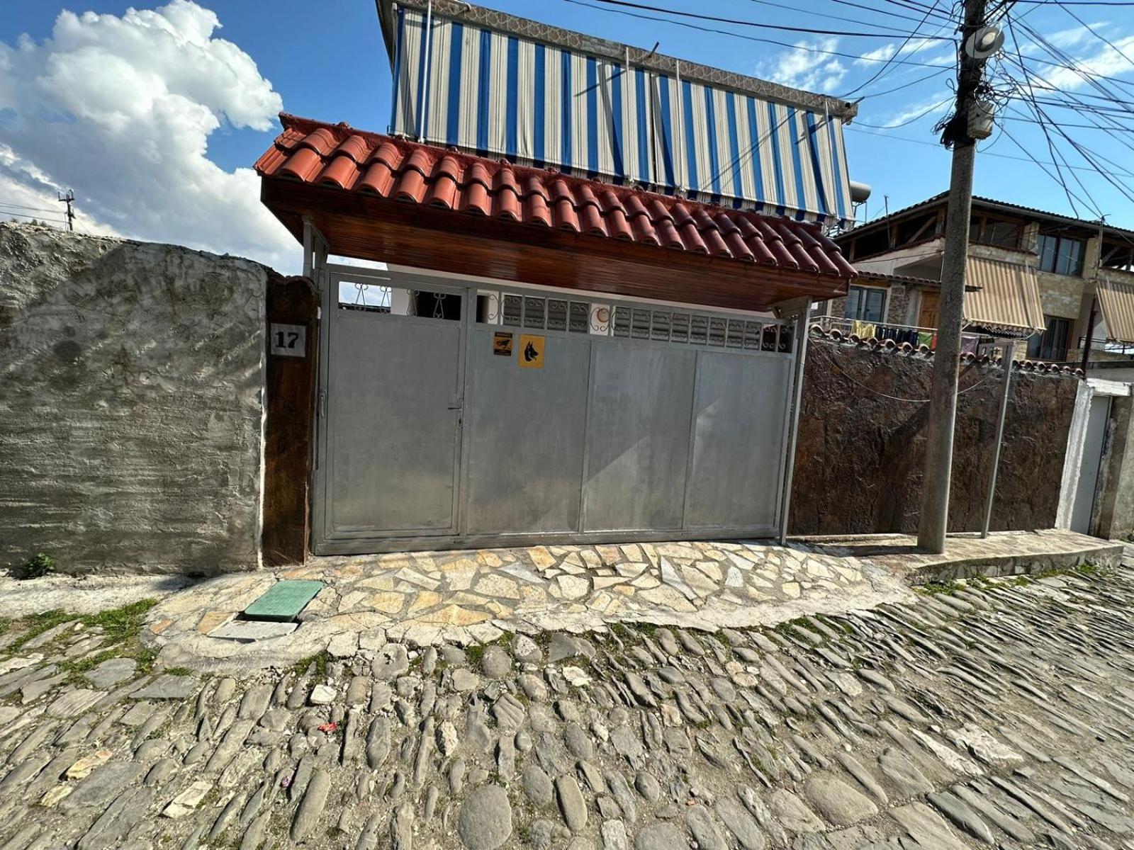 Guesthouse Albi Berat Exterior foto