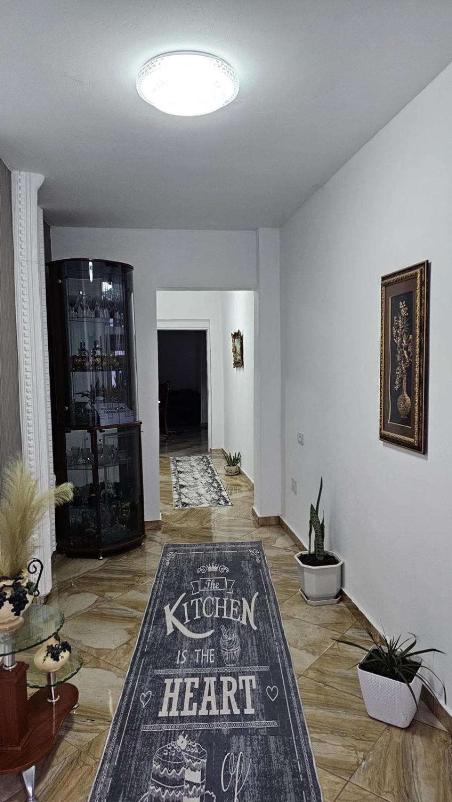 Guesthouse Albi Berat Exterior foto